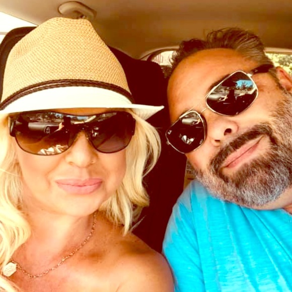 Meet your posher ❤️ ⭐️⭐️Posh Ambassador⭐️⭐️ - Picture 1 of 3